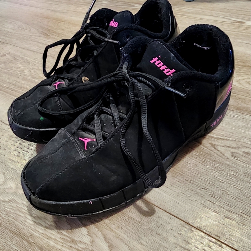 Black suede with pink Team Jordan's TE 2 with glossy pattern heel size 5.5